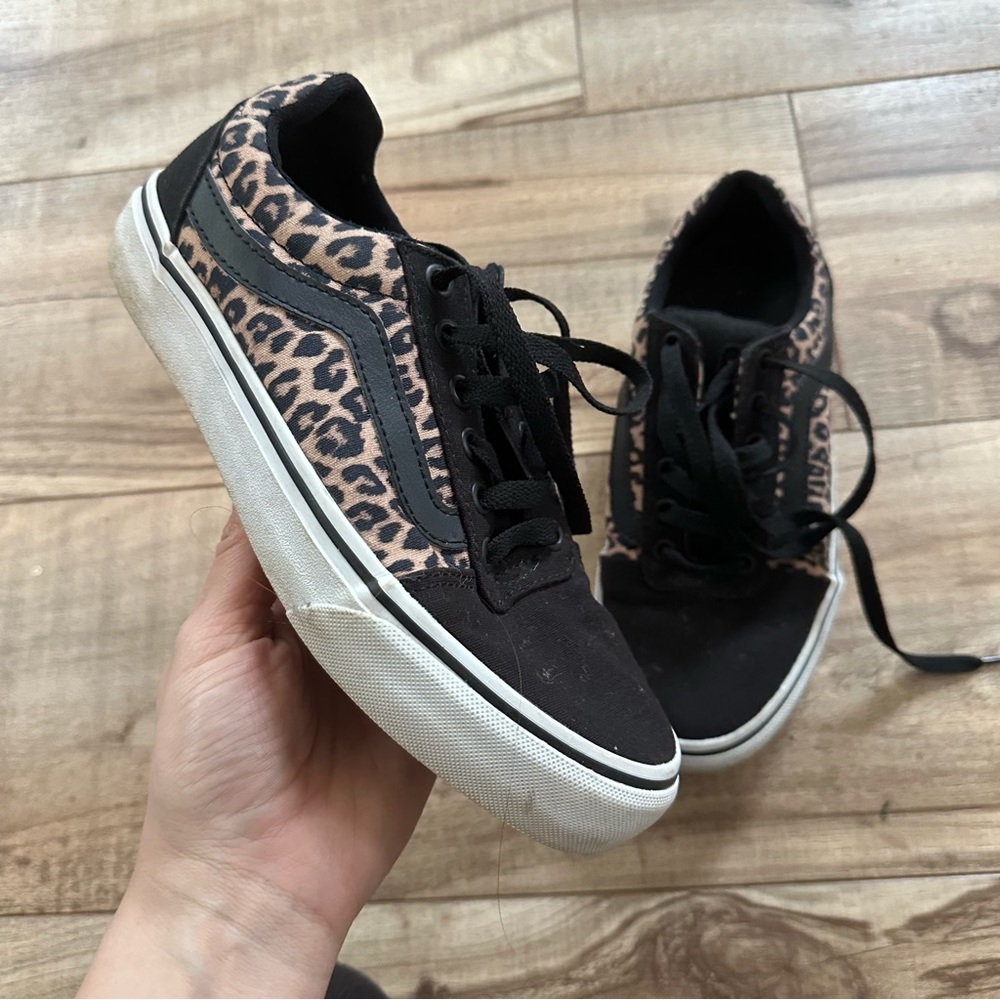 Vans Off The Wall Old Skool Leopard Shoes